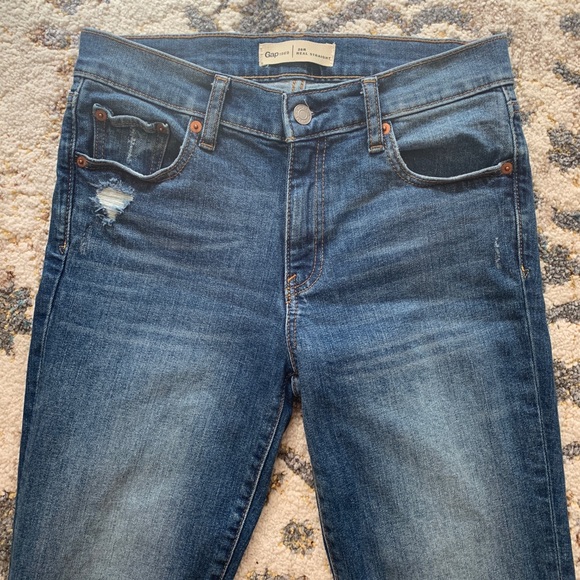 Gap Jeans - Picture 2 of 4